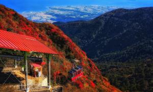 Nita Pass, Unzen